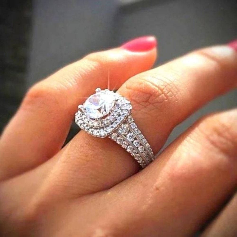 Brand NEW 18k White Gold Plated Diamond Halo Wedding Ring